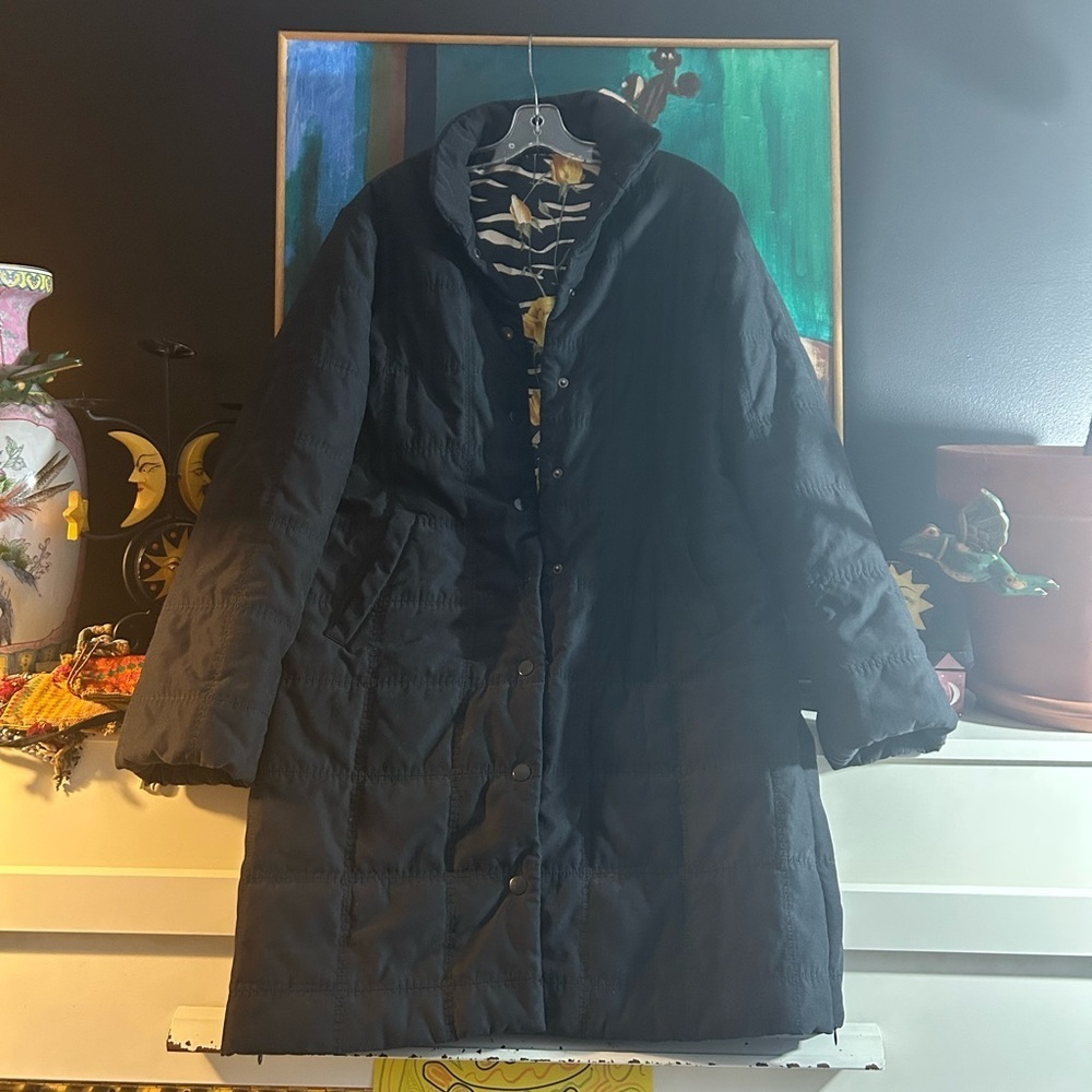 CORTE DEI GONZAGA Women's Black Quilted Long Coat - Classic Winter Jacket - Picture 9 of 12